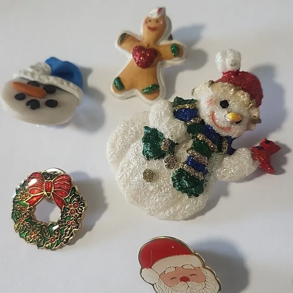Festive Holiday Brooch Set